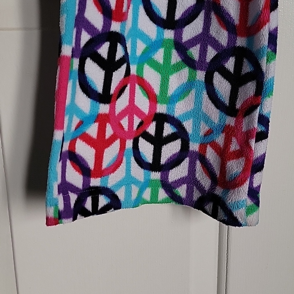Women's/ juniors SO, XS Peace Pajamas, multi colored. - Picture 7 of 7